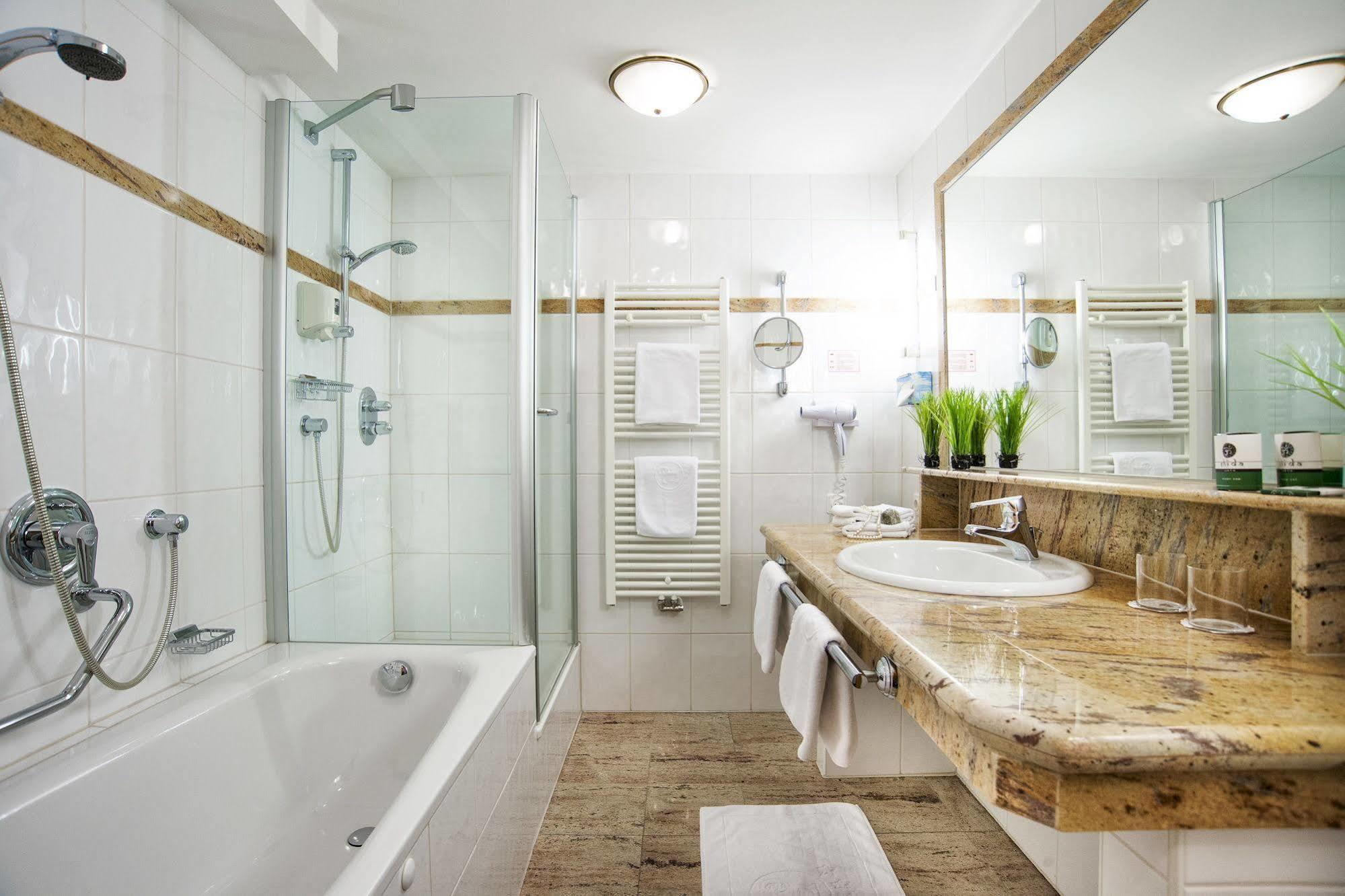 Henri Country House Seefeld (Adults Only) Seefeld in Tirol Exteriör bild
